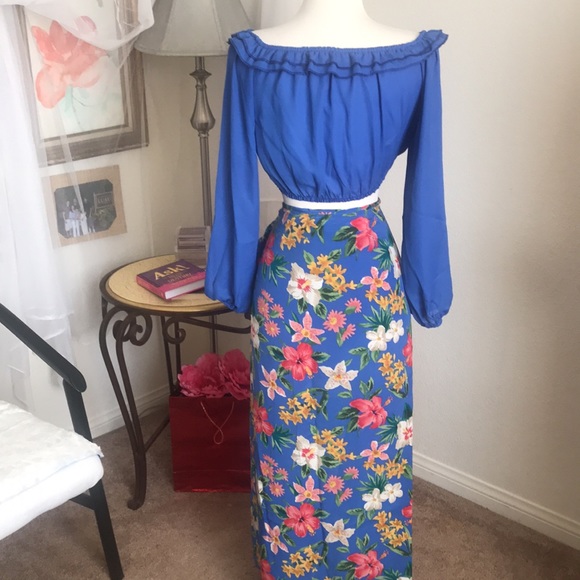 Beautiful wrap Hawaiian silk skirt - Picture 4 of 7